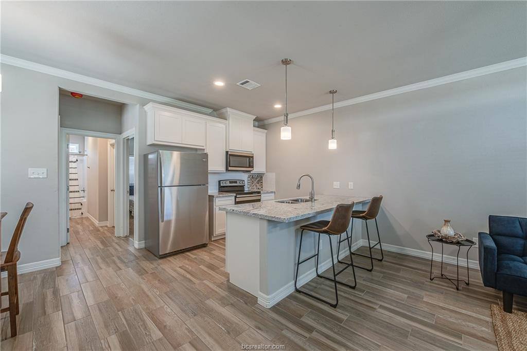 Apartment for rent at 404 Poplar St #404A, College Station, TX 77840