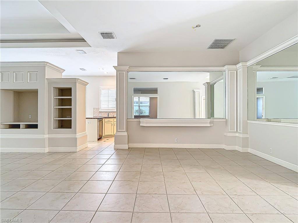 Apartment for rent at 9190 Troon Lakes Dr, Naples, FL 34109