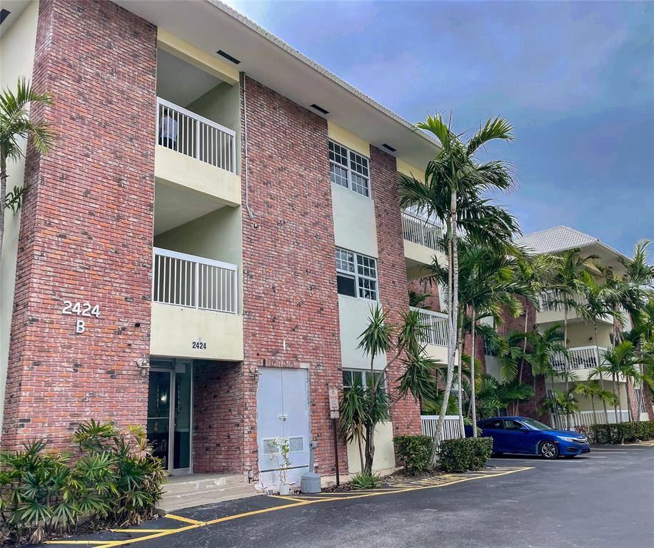 Apartment for rent at 2424 SE 17th St #2424211B, Fort Lauderdale, FL 33316