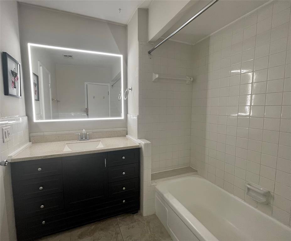 Apartment for rent at 2424 SE 17th St #2424211B, Fort Lauderdale, FL 33316