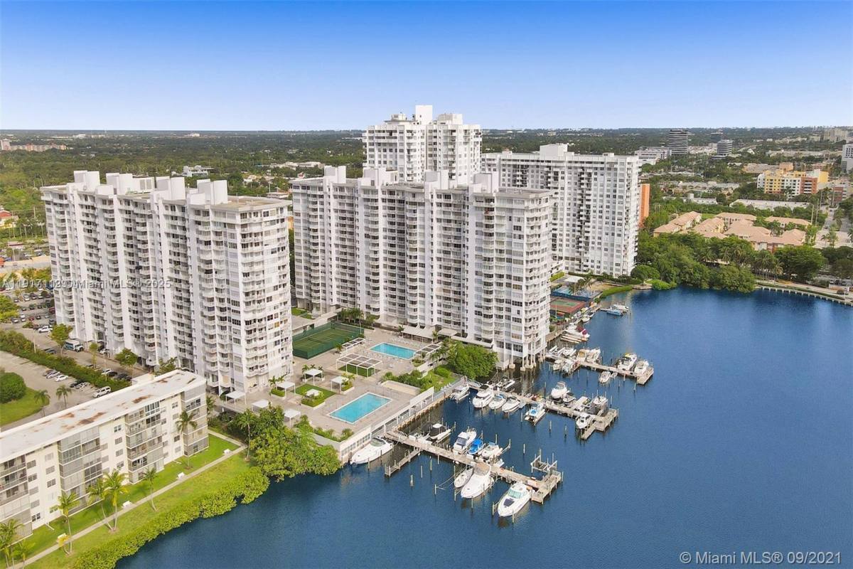 Condo for rent at 18021 Biscayne Blvd #402, North Miami Beach, FL 33160