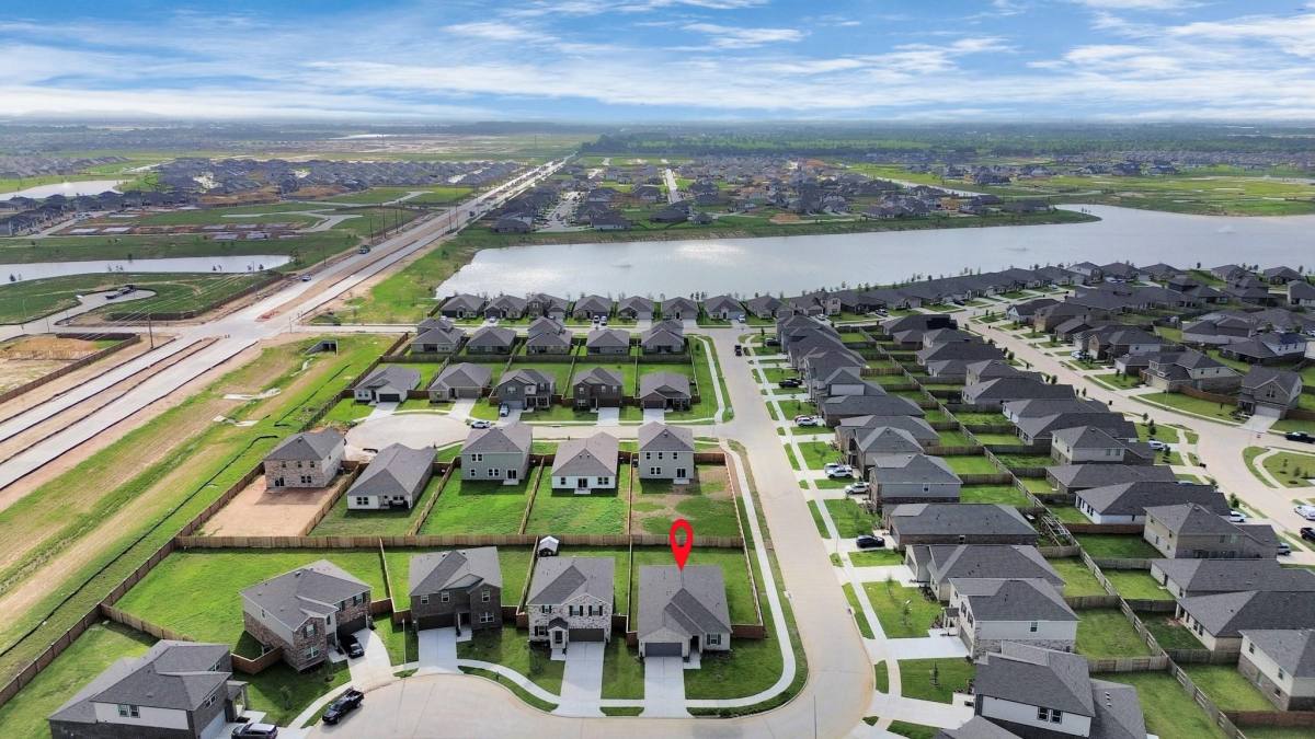 Apartment for rent at 3056 Sea Turtle Dr, Katy, TX 77493