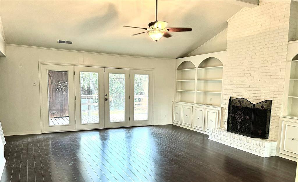 Apartment for rent at 10609 Sandpiper Lane, Dallas, TX 75230