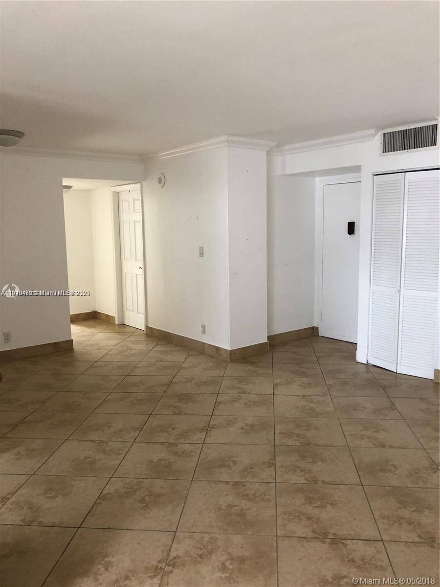 Apartment for rent at 16909 N Bay Rd #711, North Miami Beach, FL 33160