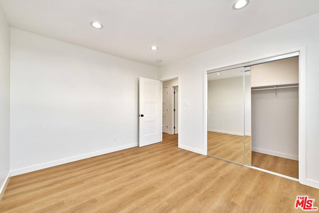 Apartment for rent at 6443 Columbus Ave, Van Nuys, CA 91411