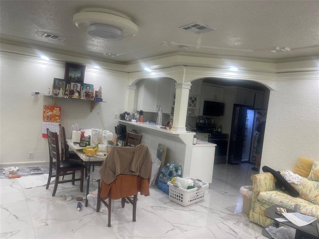 Apartment for rent at 6250 SW 9th St, Pompano Beach, FL 33068