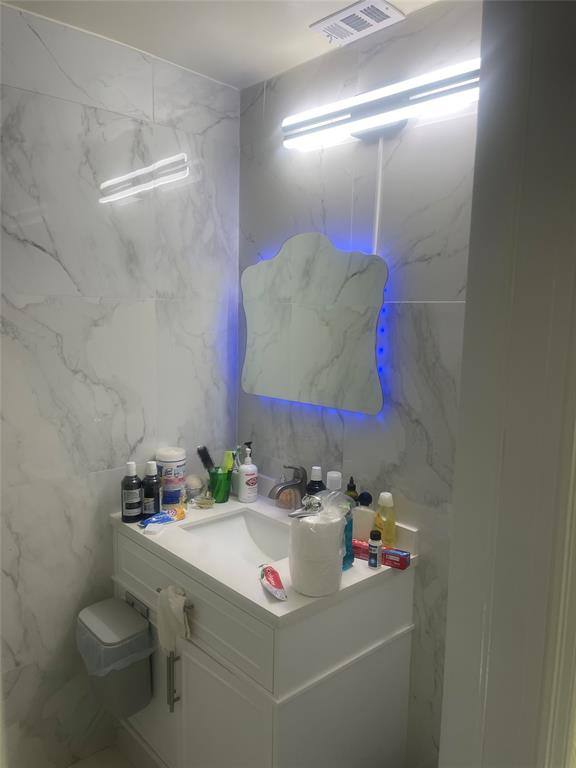 Apartment for rent at 6250 SW 9th St, Pompano Beach, FL 33068