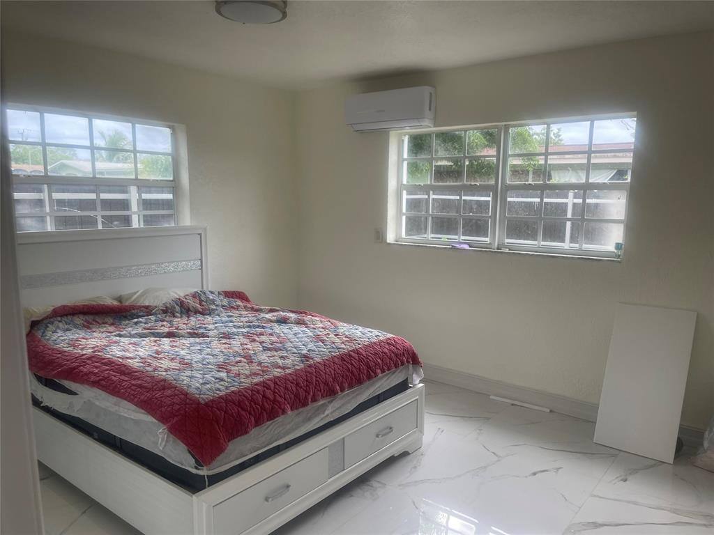 Apartment for rent at 6250 SW 9th St, Pompano Beach, FL 33068