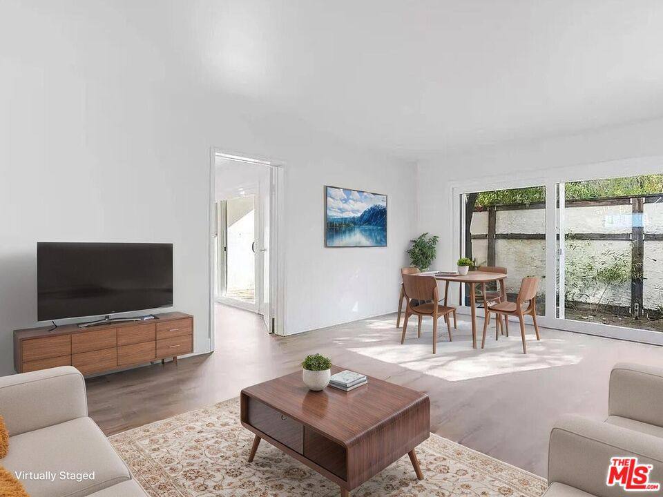 Apartment for rent at 1813 9th St, Santa Monica, CA 90404