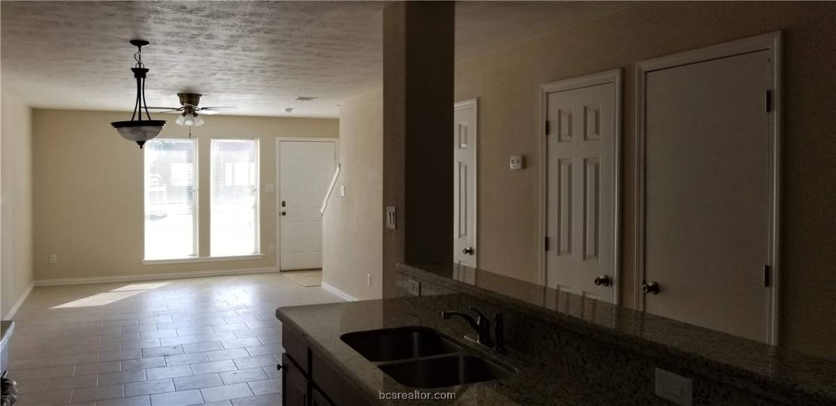 Townhouse for rent at 903 Balcones Dr #9033B, College Station, TX 77845