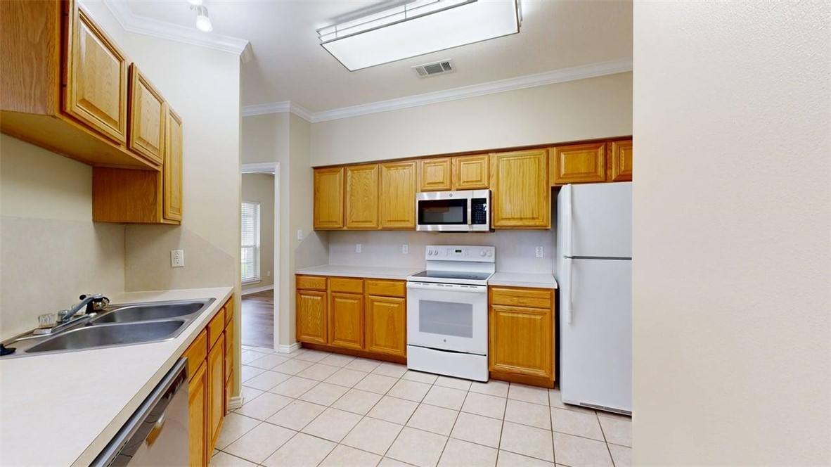 Condo for rent at 511 Fraternity Row #511, College Station, TX 77845