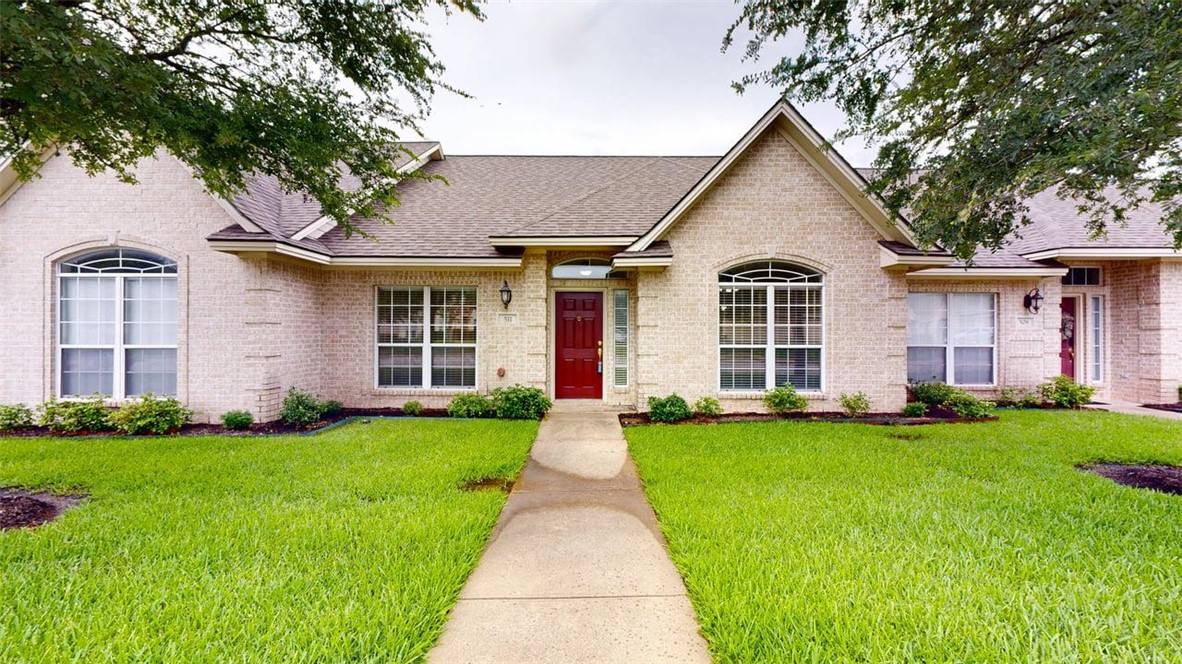 Condo for rent at 511 Fraternity Row #511, College Station, TX 77845