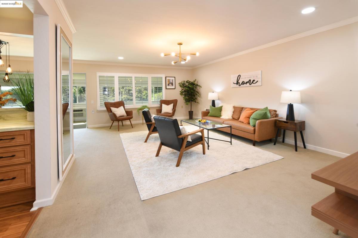 Condo for rent at 1910 Skycrest Dr #5, Walnut Creek, CA 94595