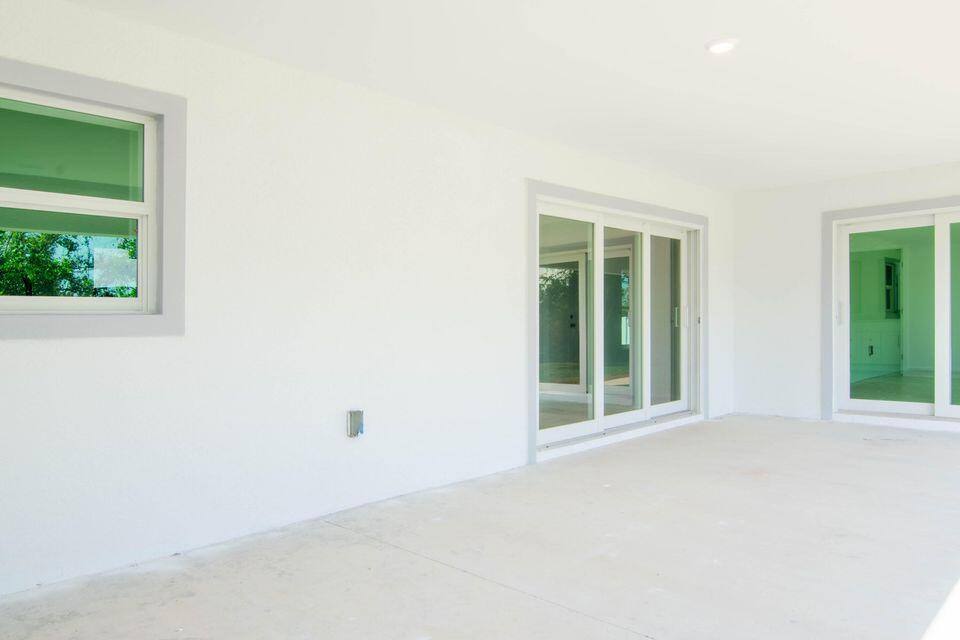 Apartment for rent at 10654 Washington Rd, Port Charlotte, FL 33981