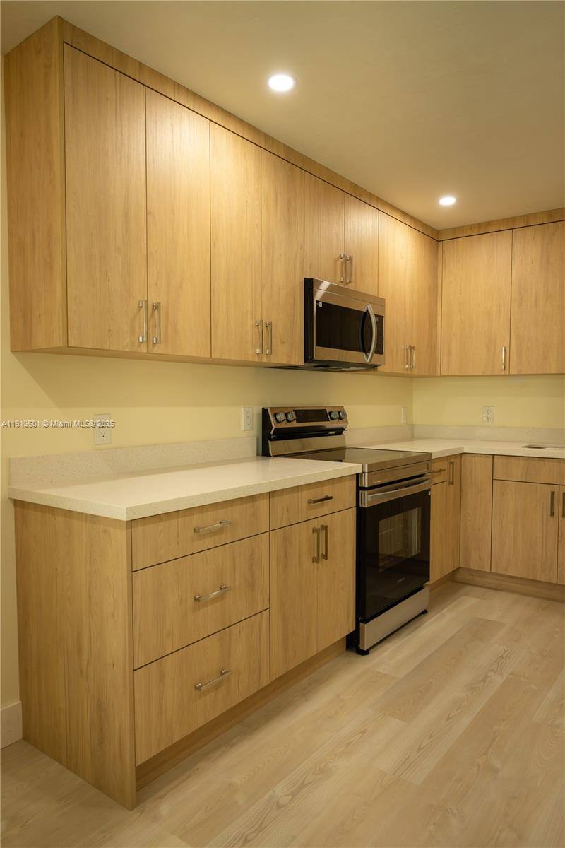Apartment for rent at 467 SE 3rd St #467-1, Hialeah, FL 33010