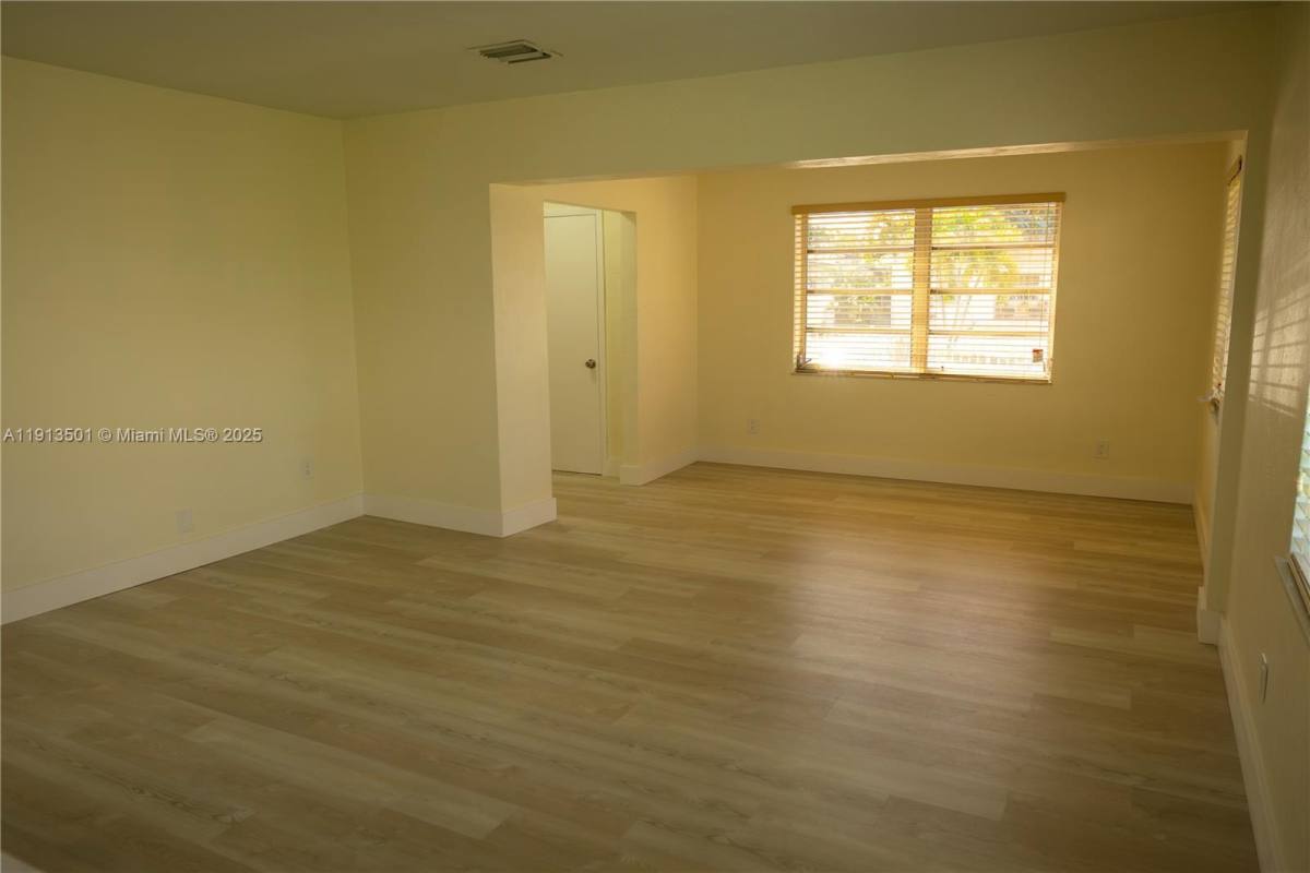 Apartment for rent at 467 SE 3rd St #467-1, Hialeah, FL 33010