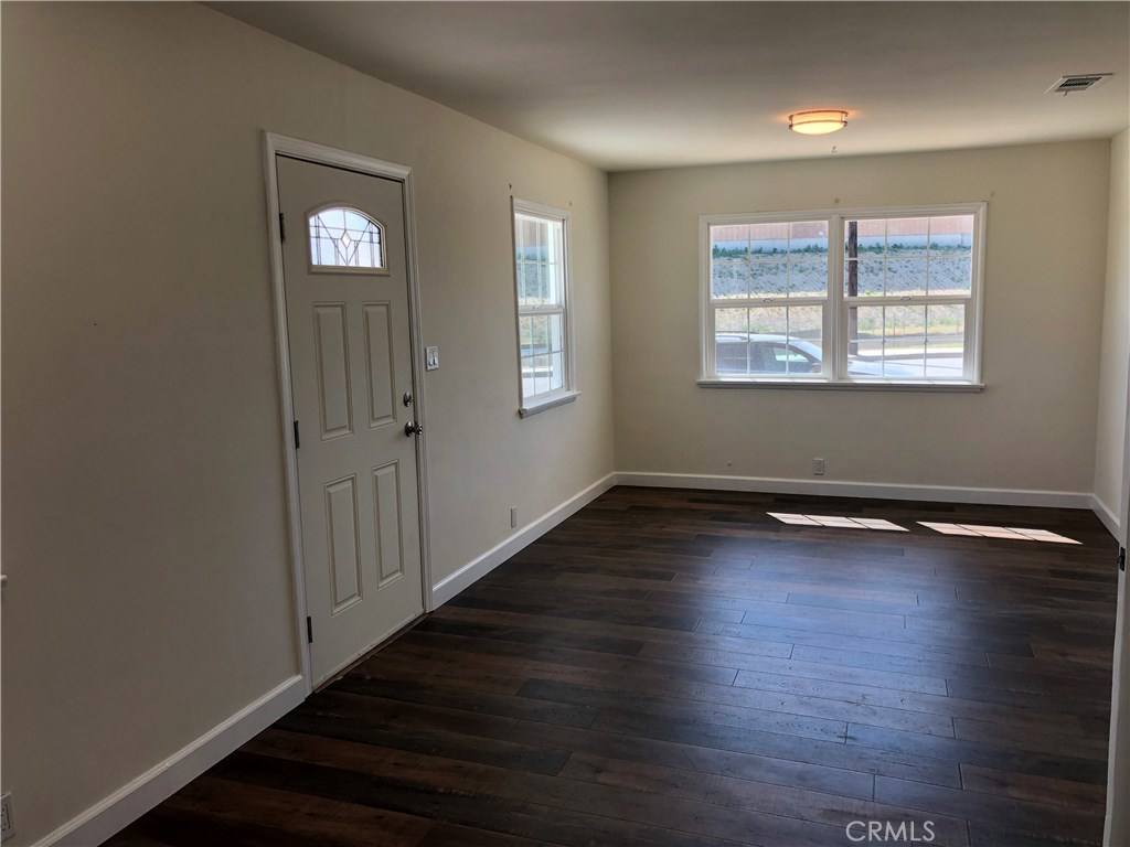 Apartment for rent at 2640 N Frederic St, Burbank, CA 91504