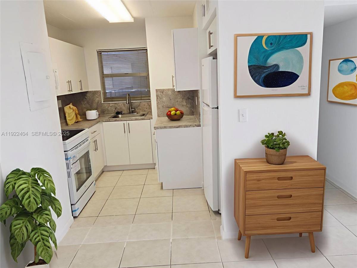 Apartment for rent at 8821 W Flagler St #313, Miami, FL 33172