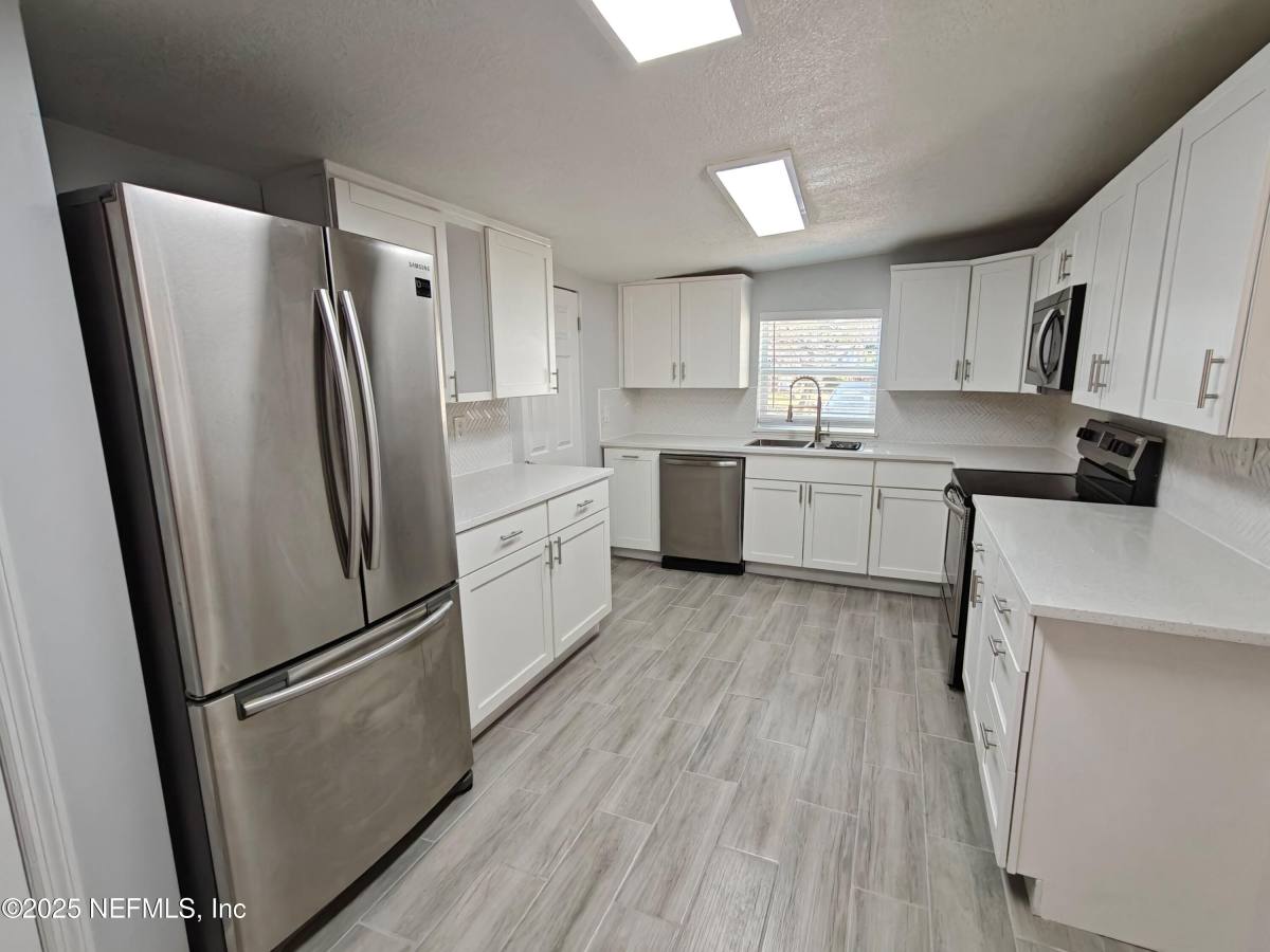 Apartment for rent at 2921 Mansion Rd, Jacksonville, FL 32277