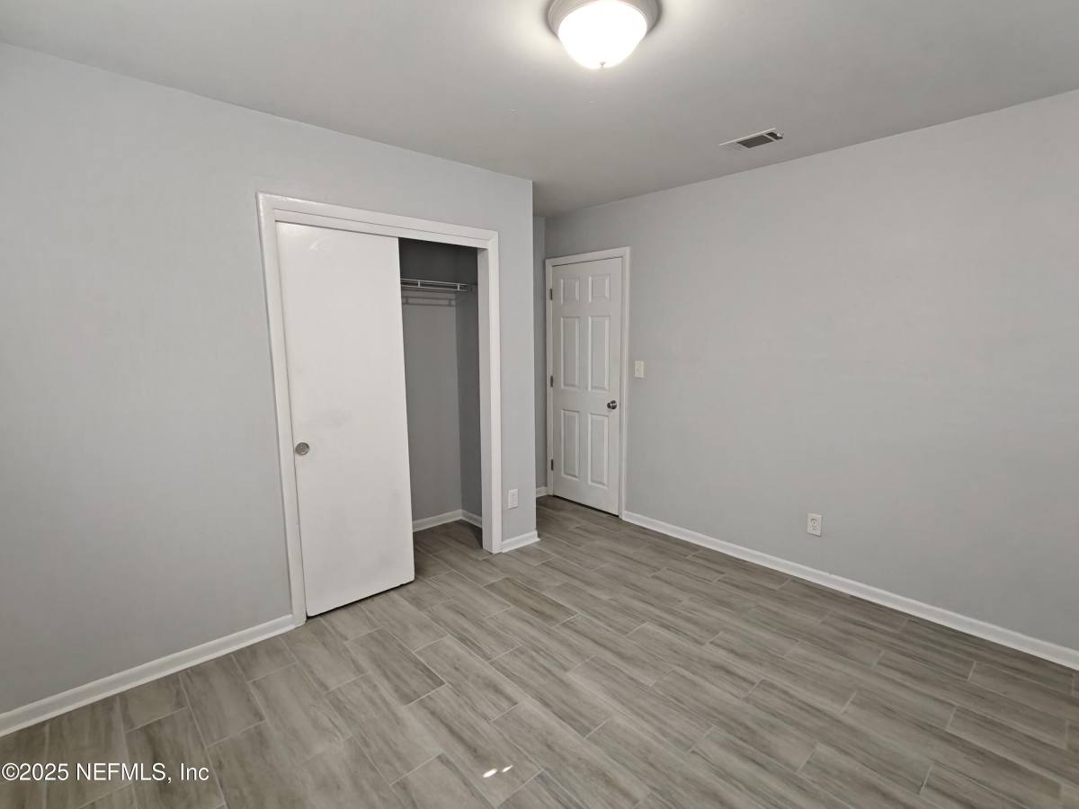 Apartment for rent at 2921 Mansion Rd, Jacksonville, FL 32277