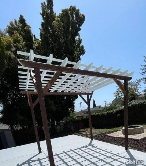Apartment for rent at 2702 99th Ave, Oakland, CA 94605