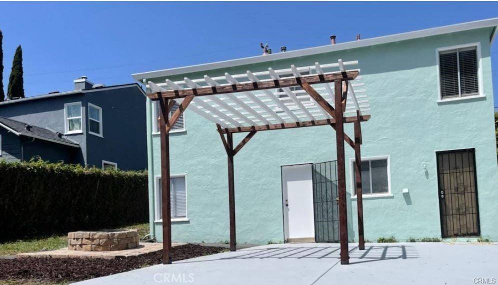 Apartment for rent at 2702 99th Ave, Oakland, CA 94605