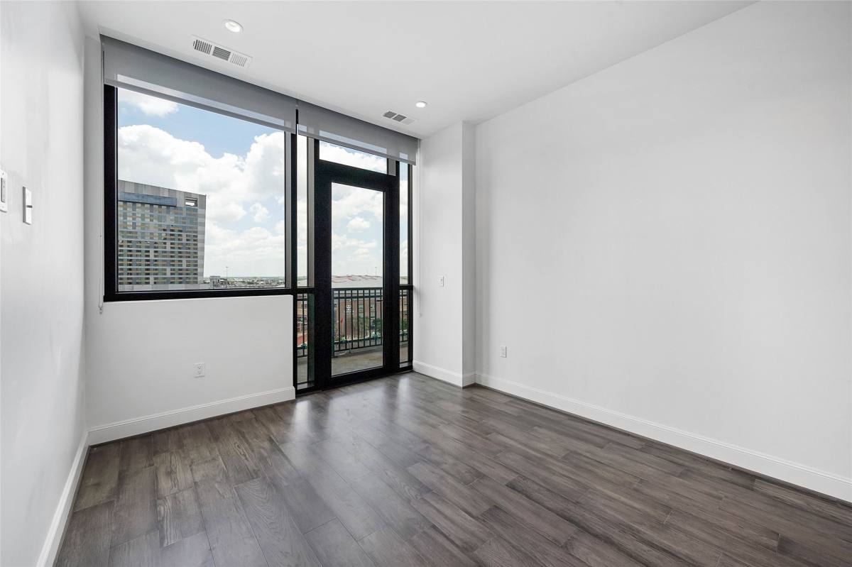 Apartment for rent at 1211 Caroline St #1102, Houston, TX 77002