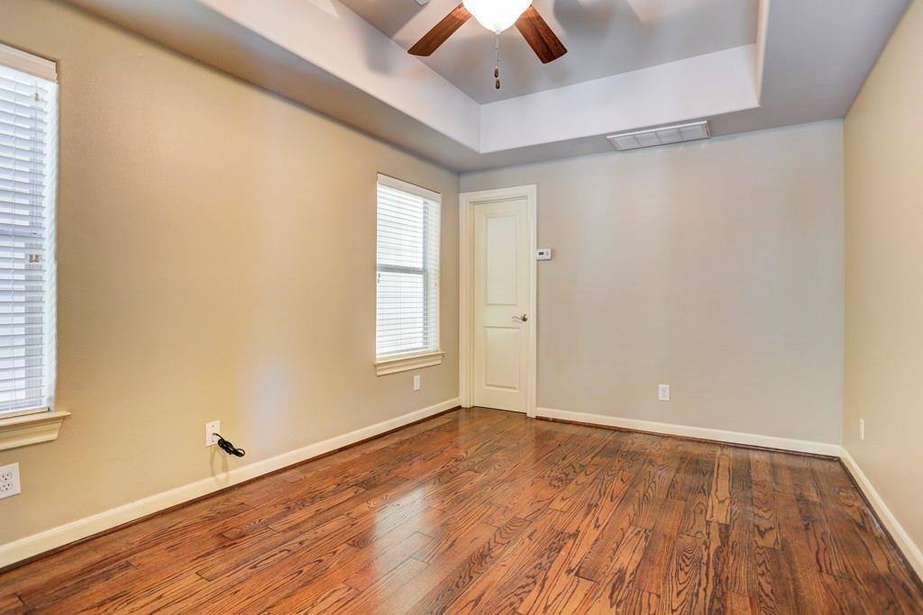 Apartment for rent at 923 Birdsall St #923, Houston, TX 77007