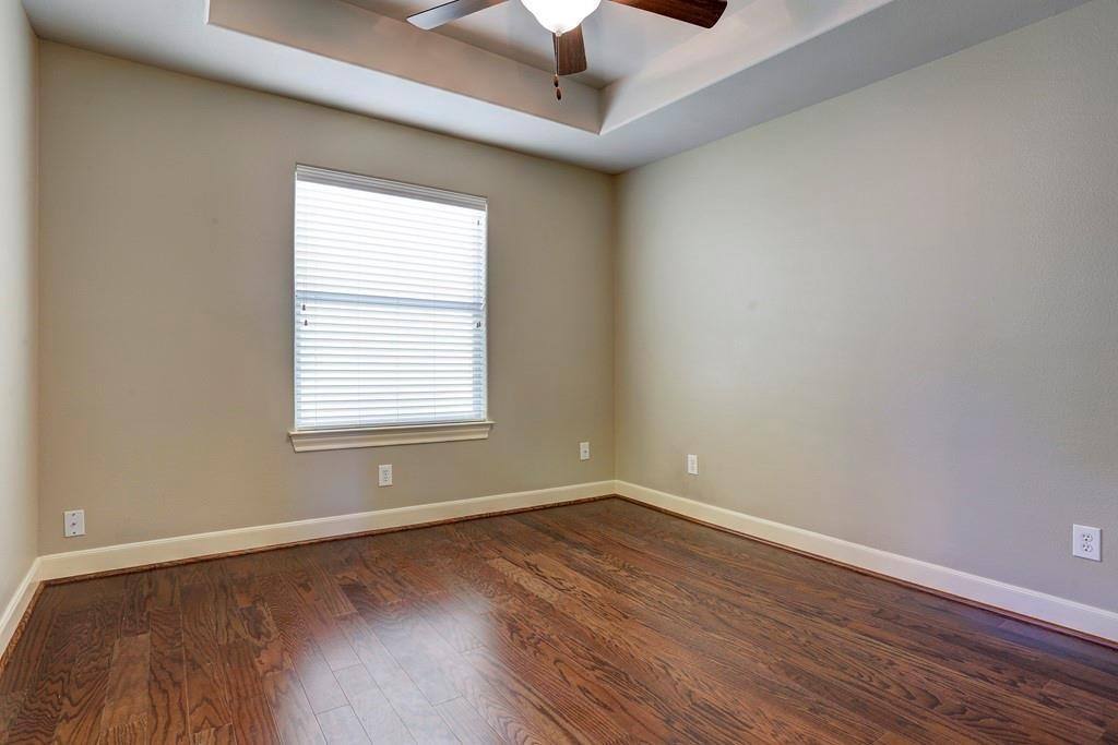 Apartment for rent at 923 Birdsall St #923, Houston, TX 77007