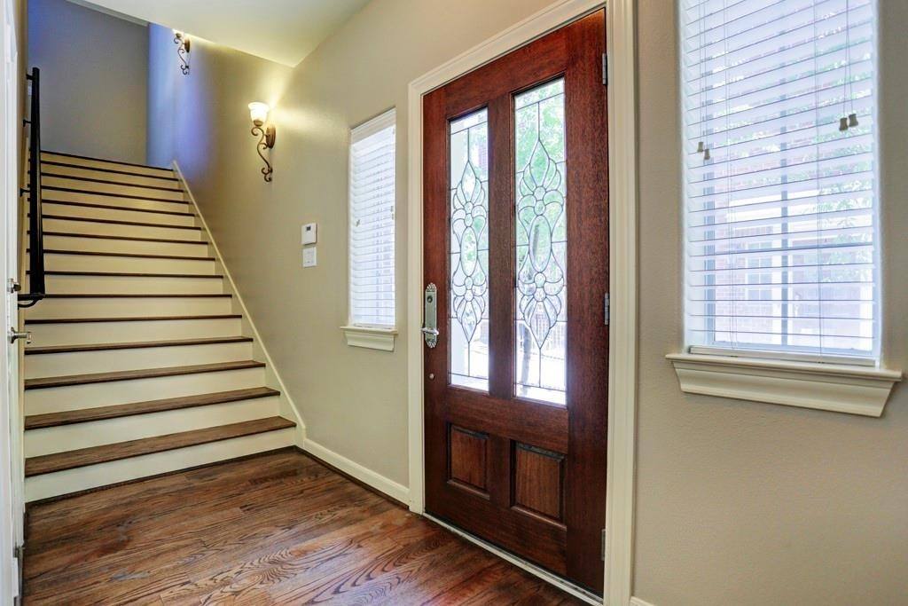 Apartment for rent at 923 Birdsall St #923, Houston, TX 77007