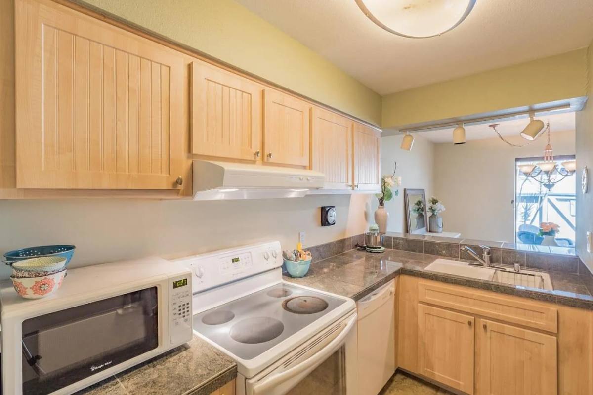 Apartment for rent at 1925 46th Ave, Capitola, CA 95010
