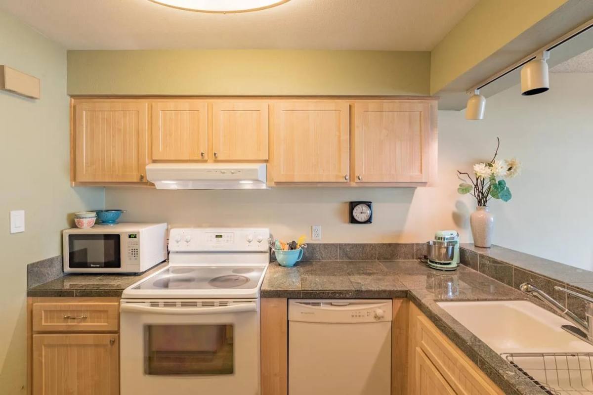 Apartment for rent at 1925 46th Ave, Capitola, CA 95010
