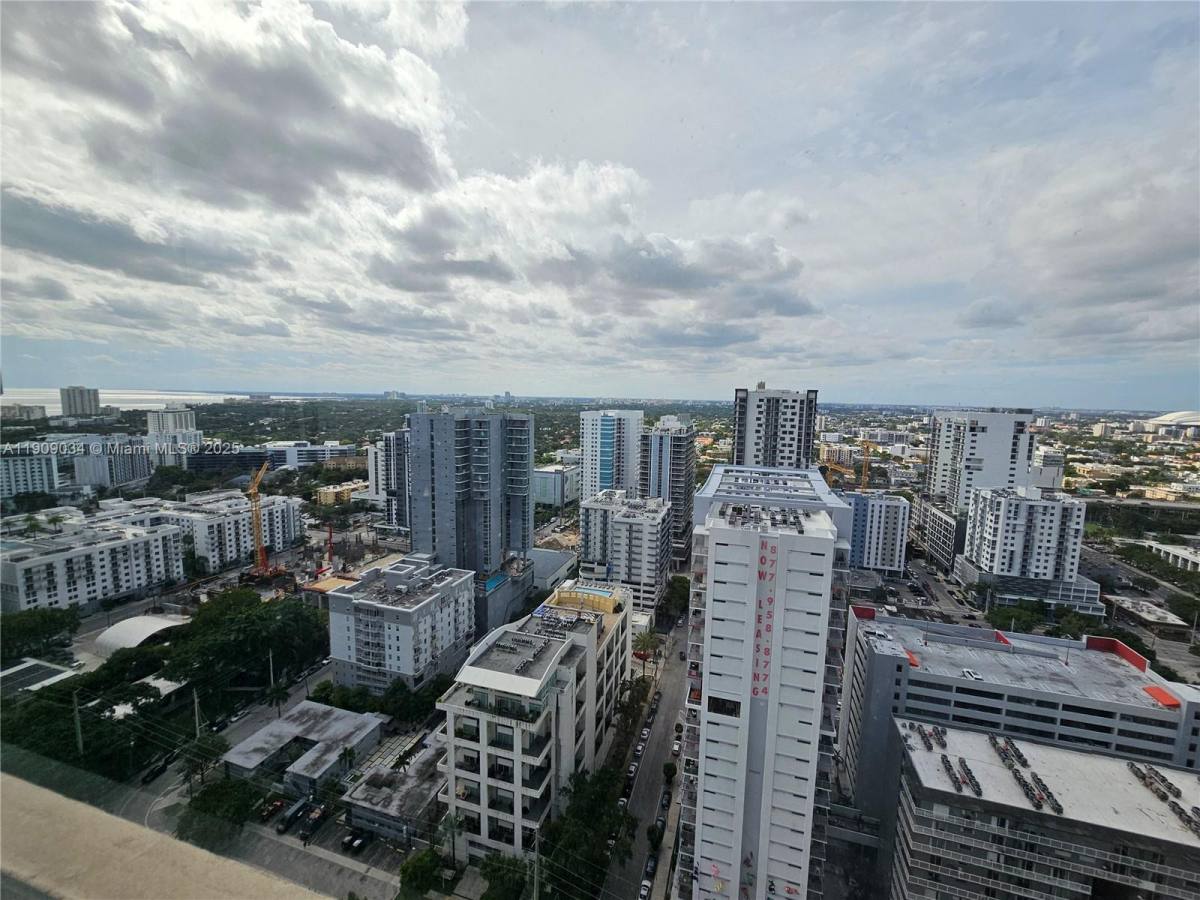 Apartment for rent at 999 SW 1st Ave #3004, Miami, FL 33130