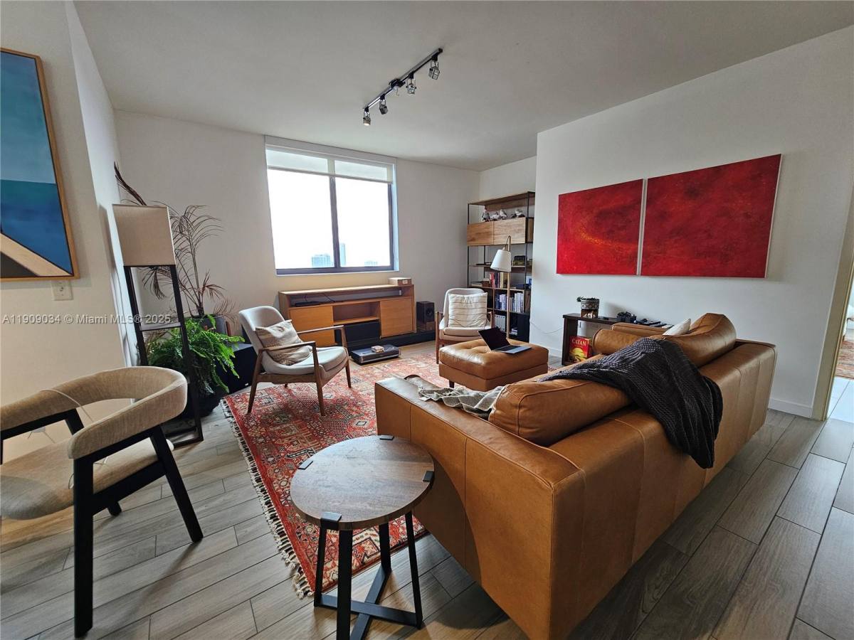 Apartment for rent at 999 SW 1st Ave #3004, Miami, FL 33130