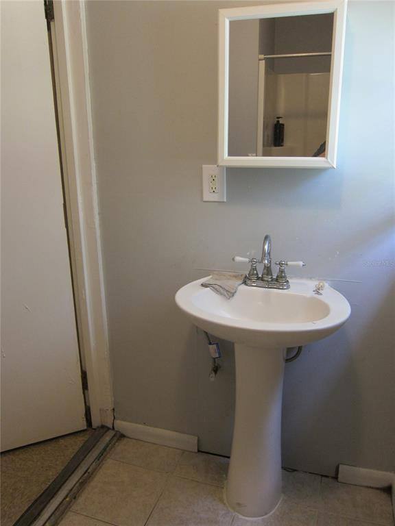 Apartment for rent at 1602 SW Williston Rd #1602A, Gainesville, FL 32608