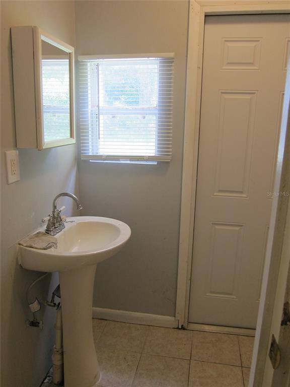 Apartment for rent at 1602 SW Williston Rd #1602A, Gainesville, FL 32608