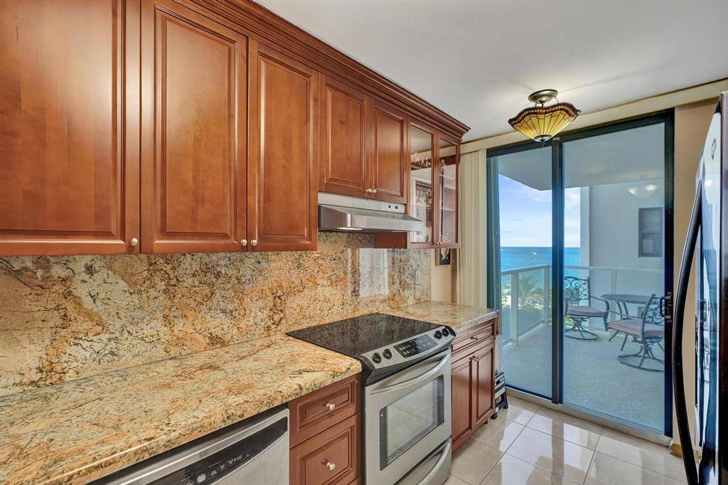 Apartment for rent at 1000 S Ocean Blvd #10006M, Pompano Beach, FL 33062