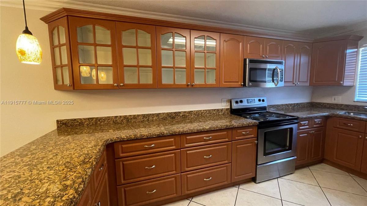 Apartment for rent at 9113 Lime Tree Lane #170, Hollywood, FL 33024