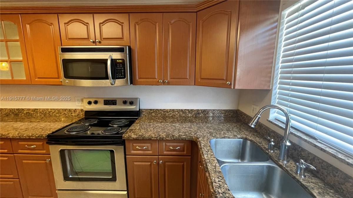 Apartment for rent at 9113 Lime Tree Lane #170, Hollywood, FL 33024