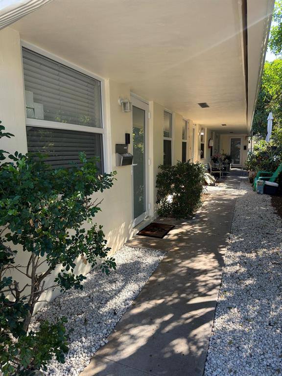 Apartment for rent at 340 SW 16th Court #340-1, Fort Lauderdale, FL 33315