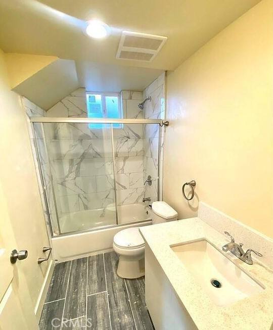 Apartment for rent at 1128 1 2 E 28th St, Los Angeles, CA 90011