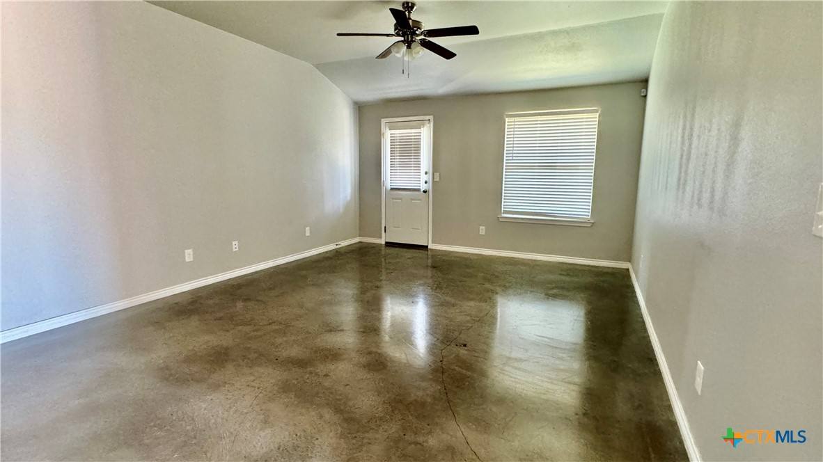 Apartment for rent at 400 Lowes Blvd #400B, Killeen, TX 76542