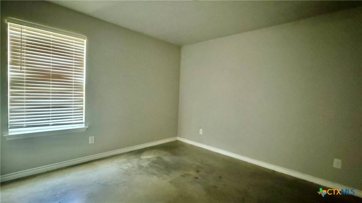 Apartment for rent at 400 Lowes Blvd #400B, Killeen, TX 76542