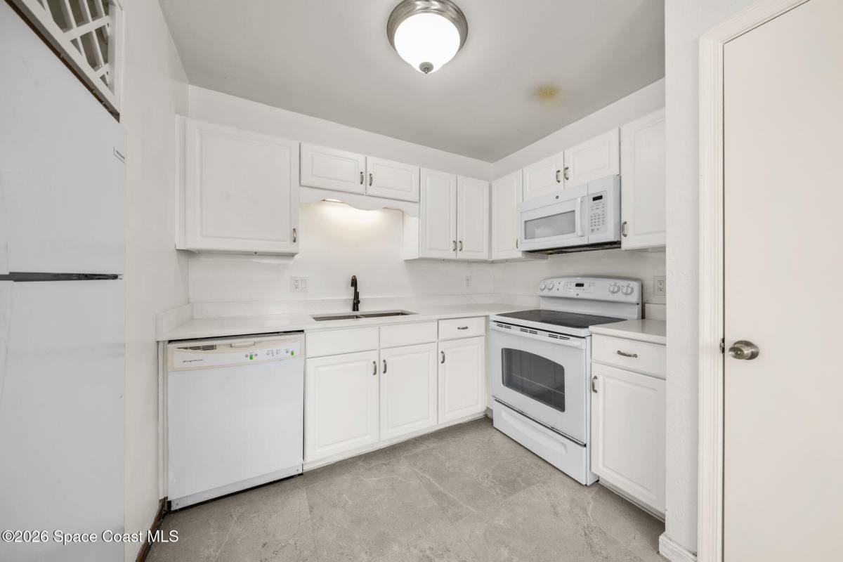 Condo for rent at 913 S Colonial Court #913C, Satellite Beach, FL 32937