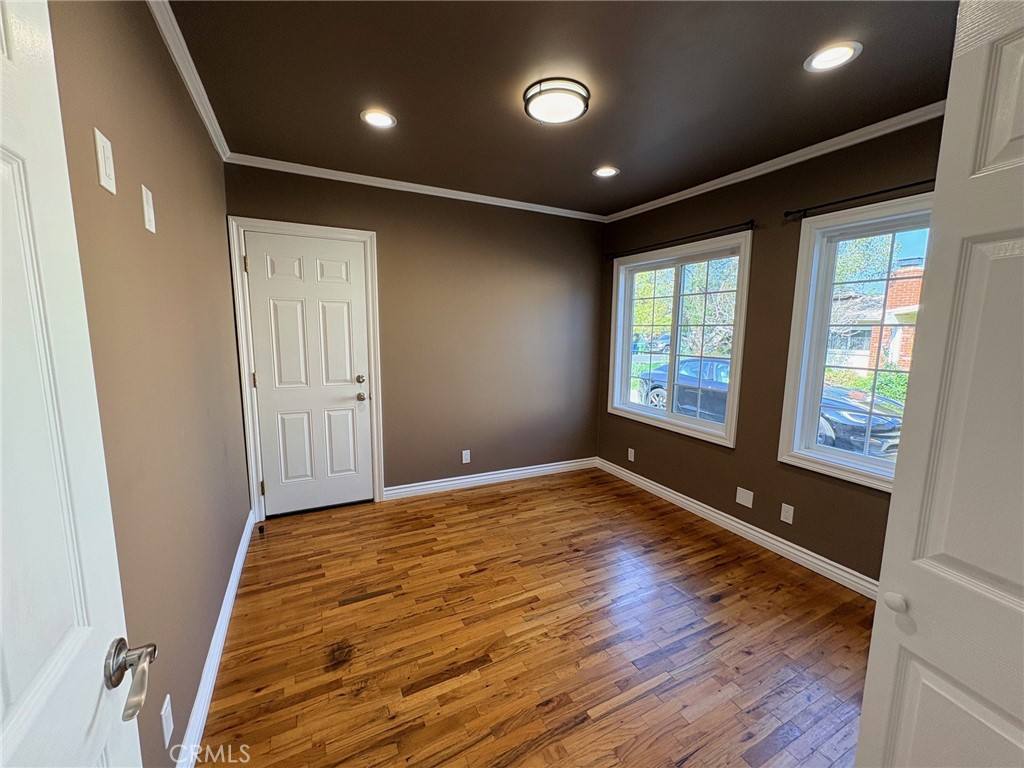 Apartment for rent at 7502 Balcom Ave, Reseda, CA 91335