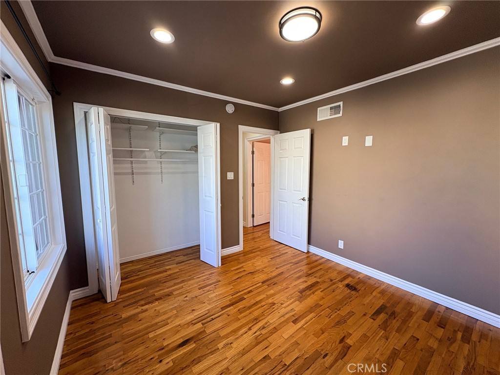 Apartment for rent at 7502 Balcom Ave, Reseda, CA 91335
