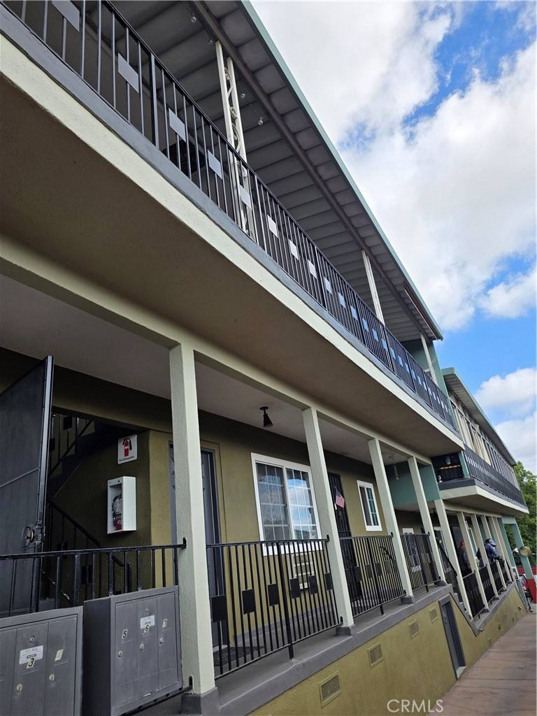 Apartment for rent at 2257 Ewing St #5, Los Angeles, CA 90039