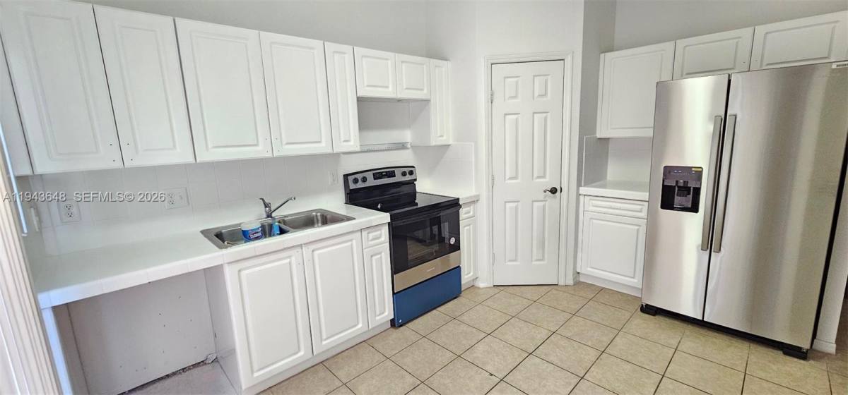 Townhouse for rent at 1941 SE 23rd Terrace, Homestead, FL 33035