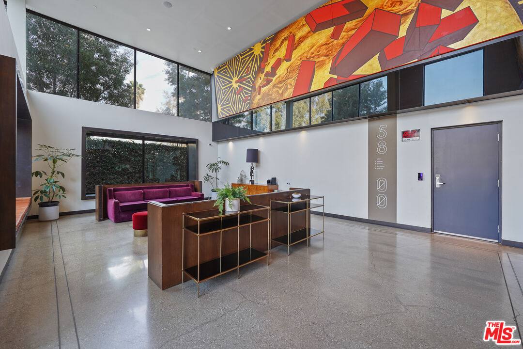 Apartment for rent at 5800 Harold Way #410, Los Angeles, CA 90028