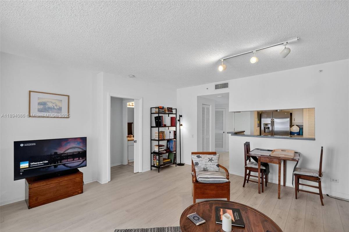Apartment for rent at 701 Brickell Key Blvd #1108, Miami, FL 33131